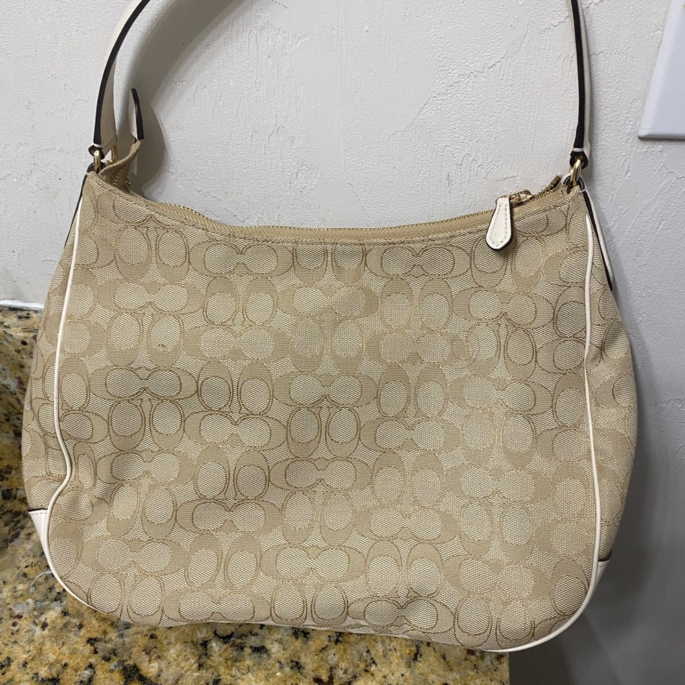 Coach shoulder bag - Picture 2 of 6